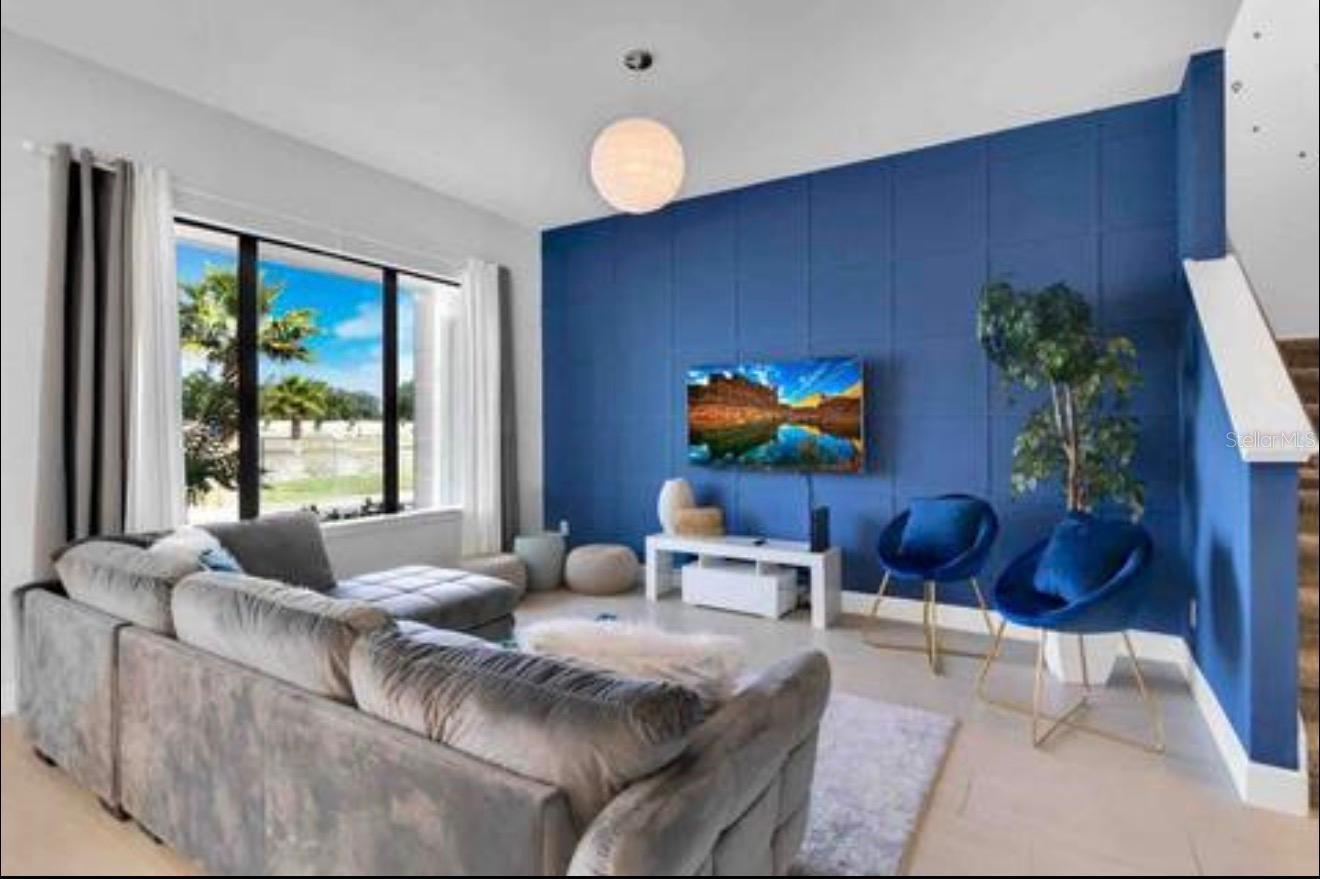 VILLA DOMANI - Residential Lease