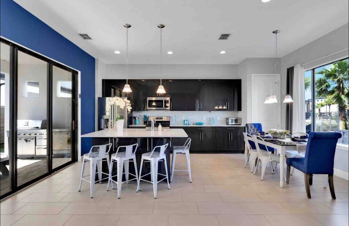 VILLA DOMANI - Residential Lease