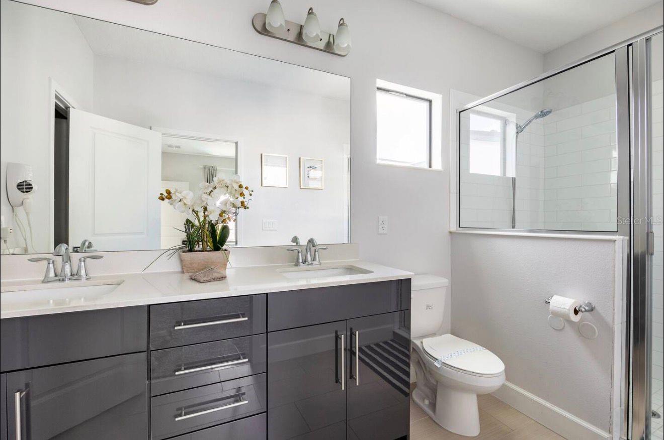 VILLA DOMANI - Residential Lease