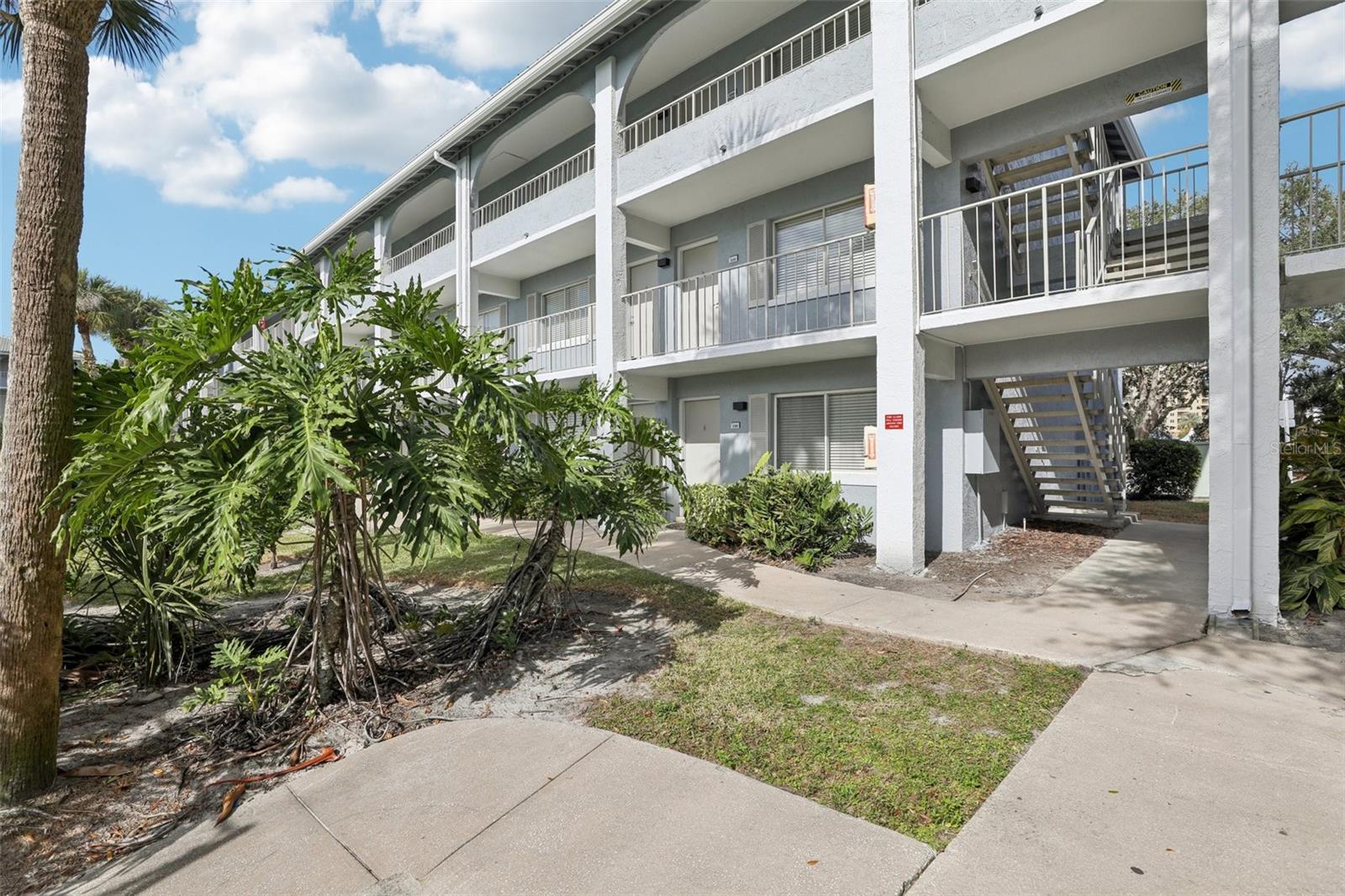 WATERSIDE AT CRANES ROOST A CONDO COMMUNITY - Residential