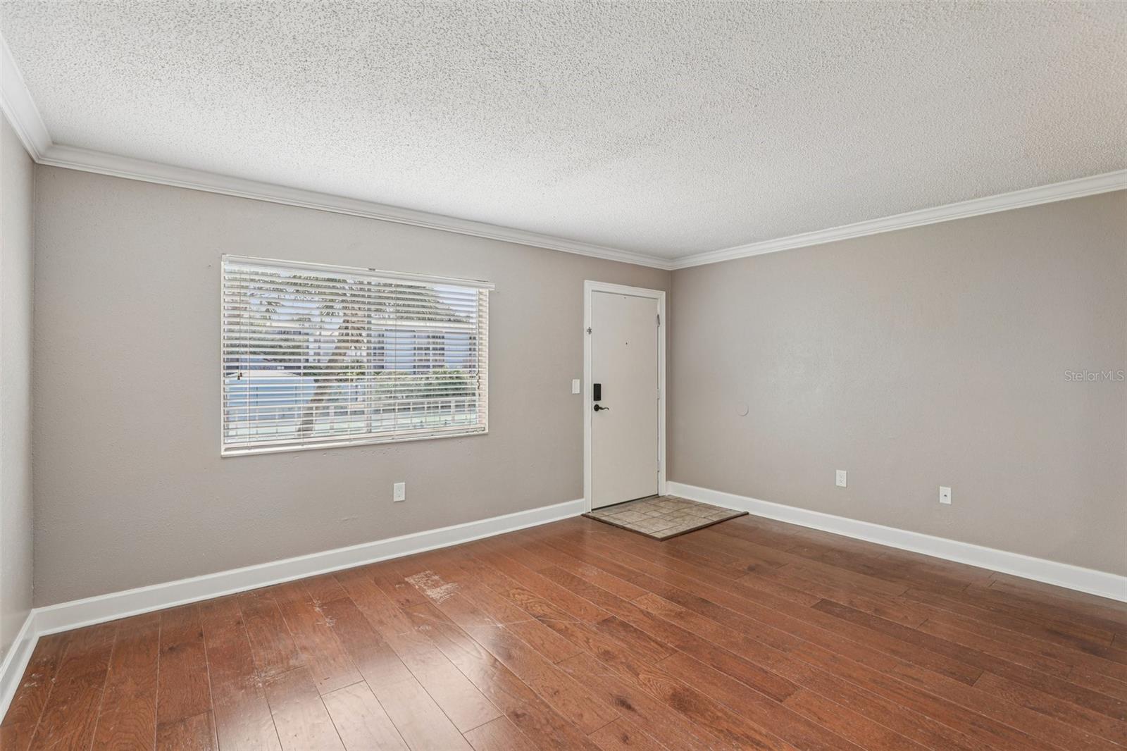 WATERSIDE AT CRANES ROOST A CONDO COMMUNITY - Residential