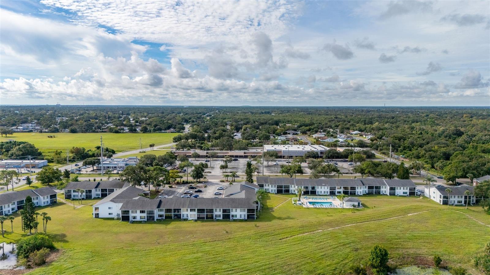 FAIRWAYS/ROYAL OAK - Residential