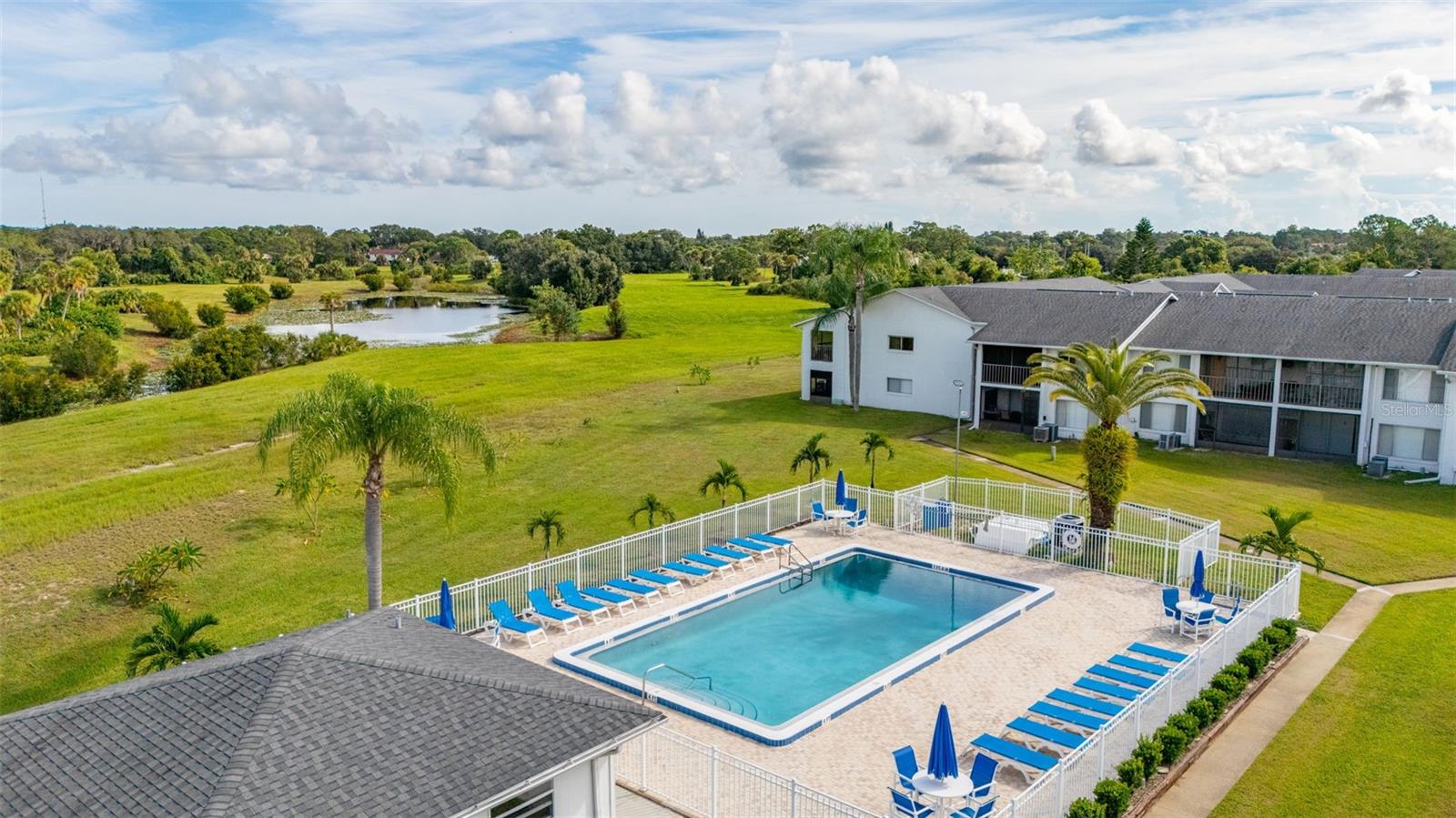 FAIRWAYS/ROYAL OAK - Residential