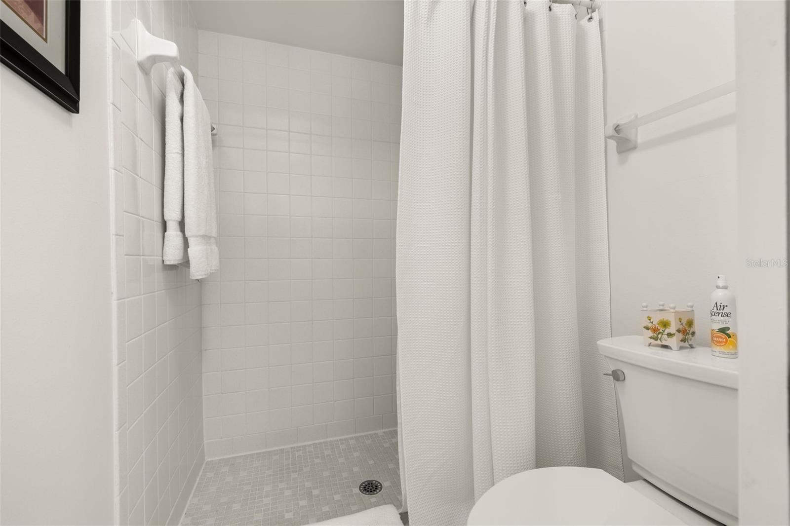 FAIRWAYS/ROYAL OAK - Residential