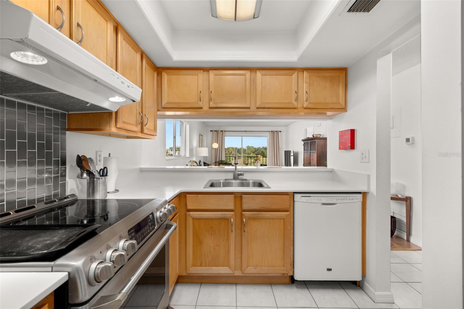 FAIRWAYS/ROYAL OAK - Residential