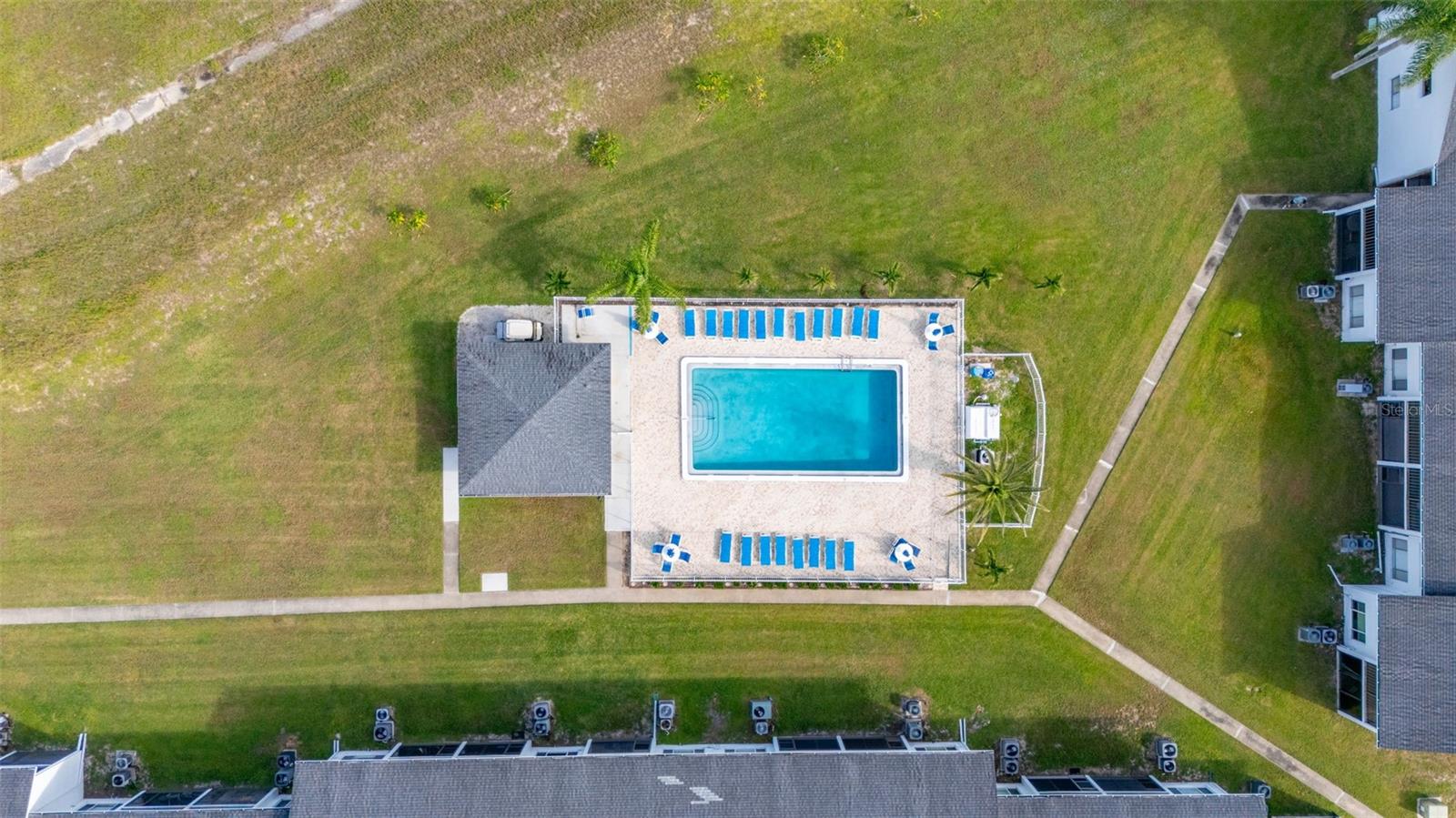 FAIRWAYS/ROYAL OAK - Residential