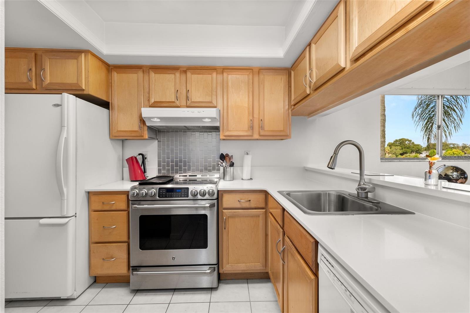 FAIRWAYS/ROYAL OAK - Residential