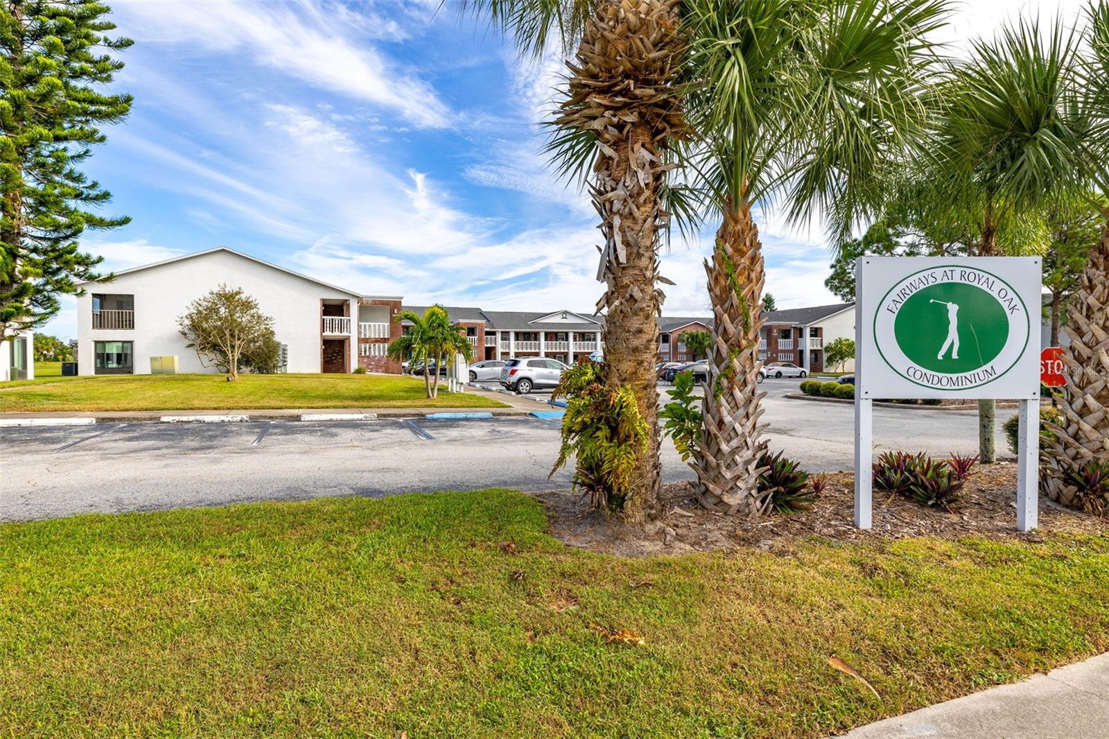 FAIRWAYS/ROYAL OAK - Residential