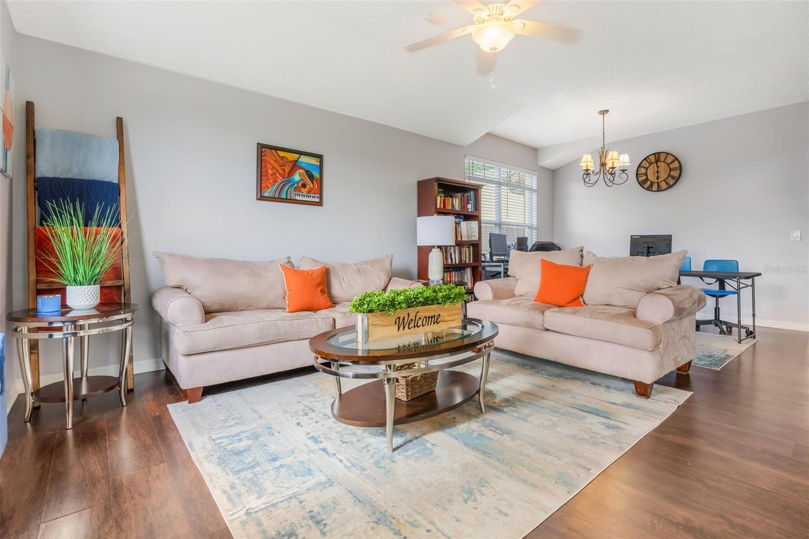 WOODFIELD OAKS - Residential