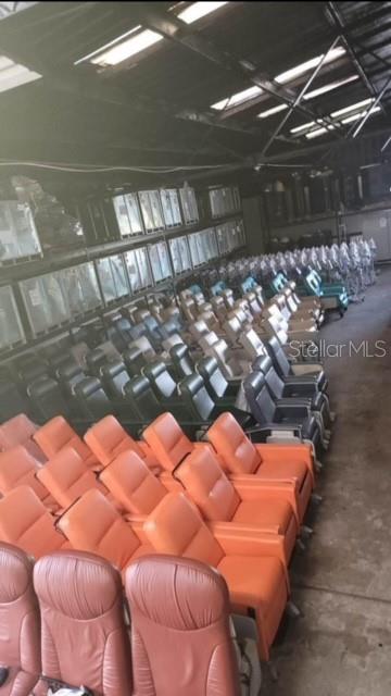 424 S DE LEON AVENUE