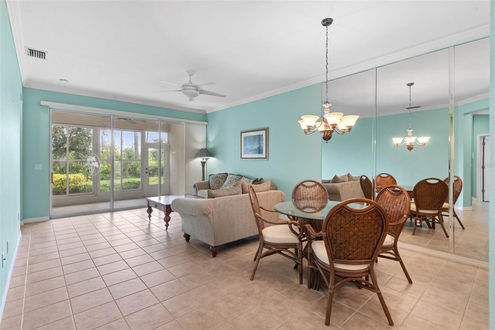 2468 MAGNOLIA CIRCLE