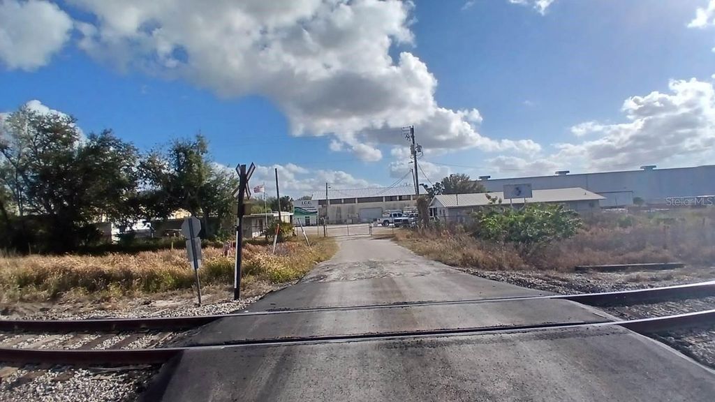 Photo of 2295 Us Highway 92 E, Plant City, FL 33563 (MLS # L4958860)