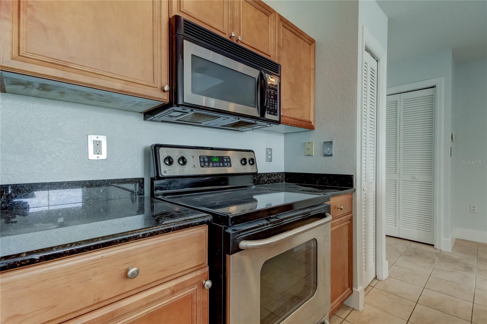 PARKCREST HARBOUR ISLAND CONDO - Residential Lease