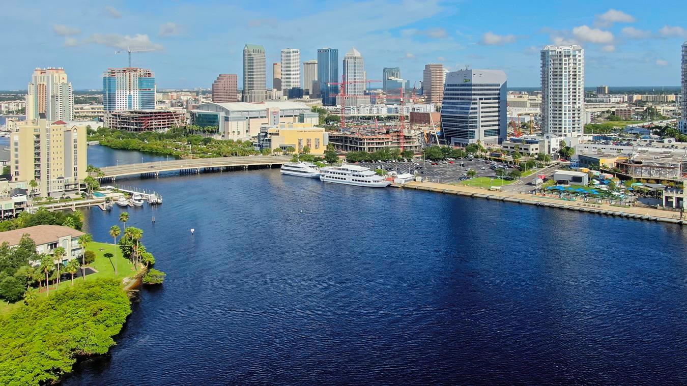 PARKCREST HARBOUR ISLAND CONDO - Residential Lease