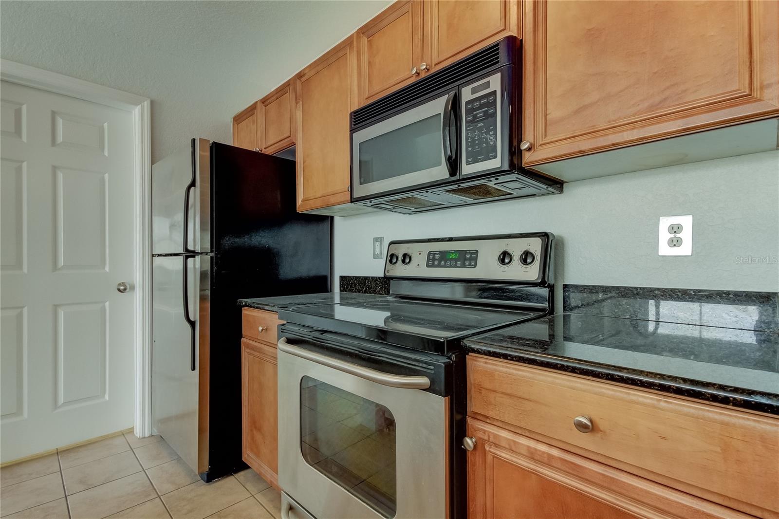 PARKCREST HARBOUR ISLAND CONDO - Residential Lease