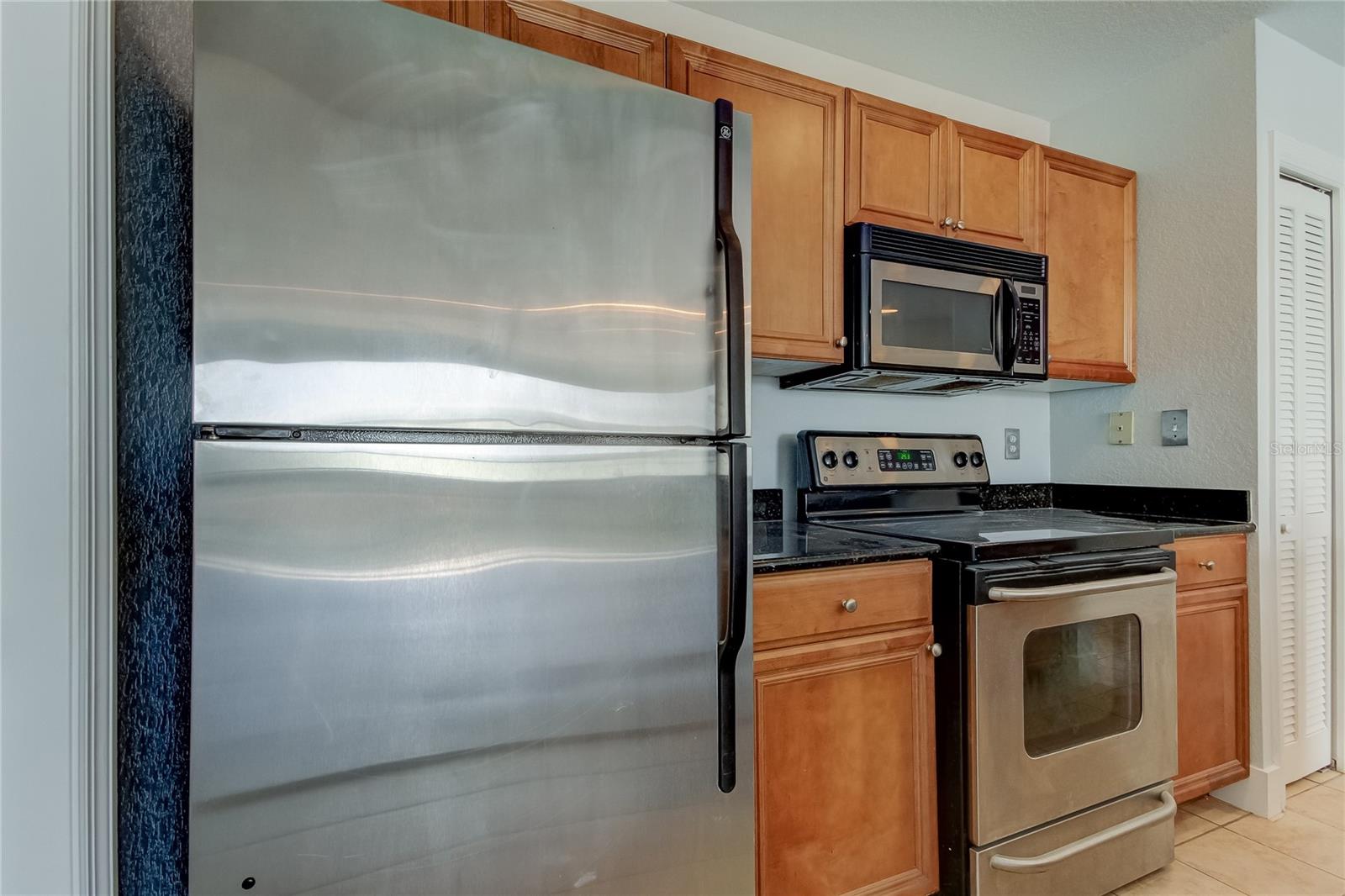 PARKCREST HARBOUR ISLAND CONDO - Residential Lease