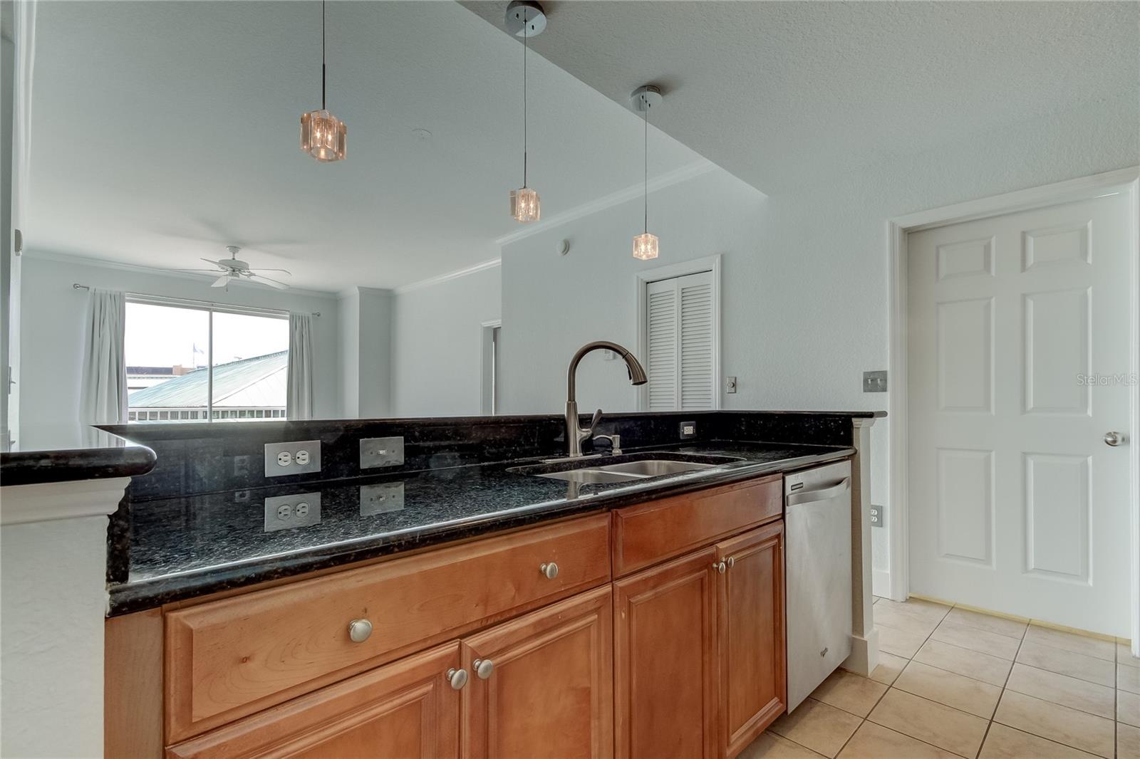 PARKCREST HARBOUR ISLAND CONDO - Residential Lease