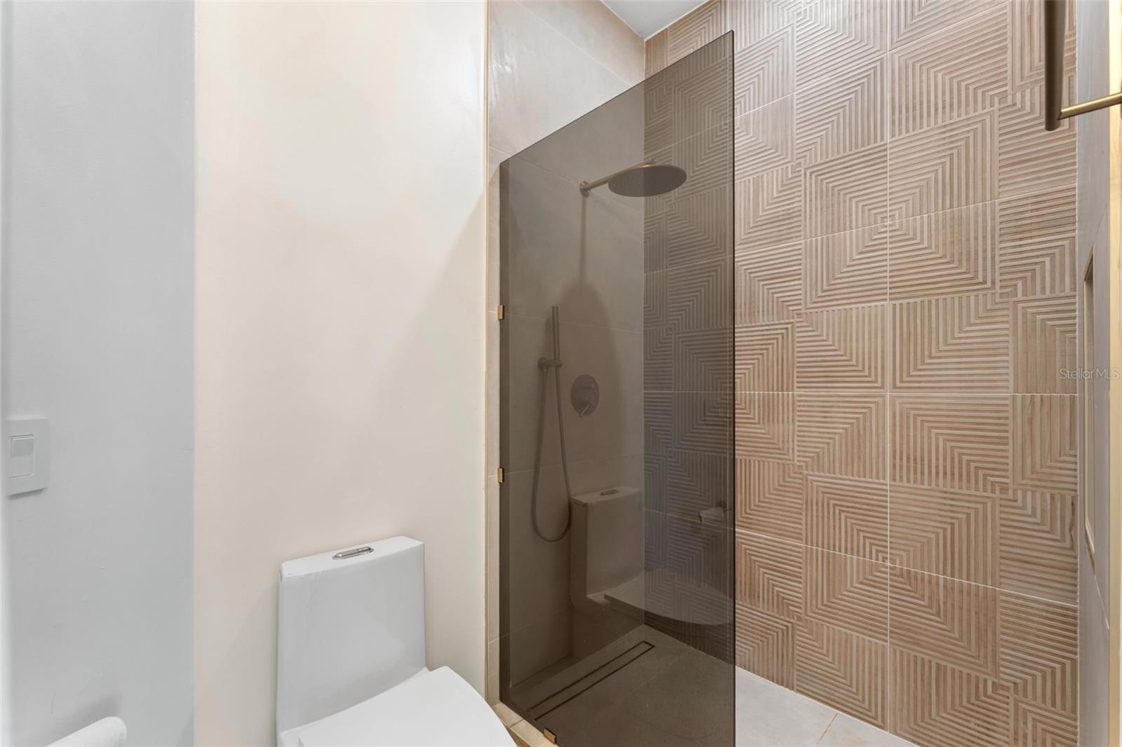 HEATHROW - Residential