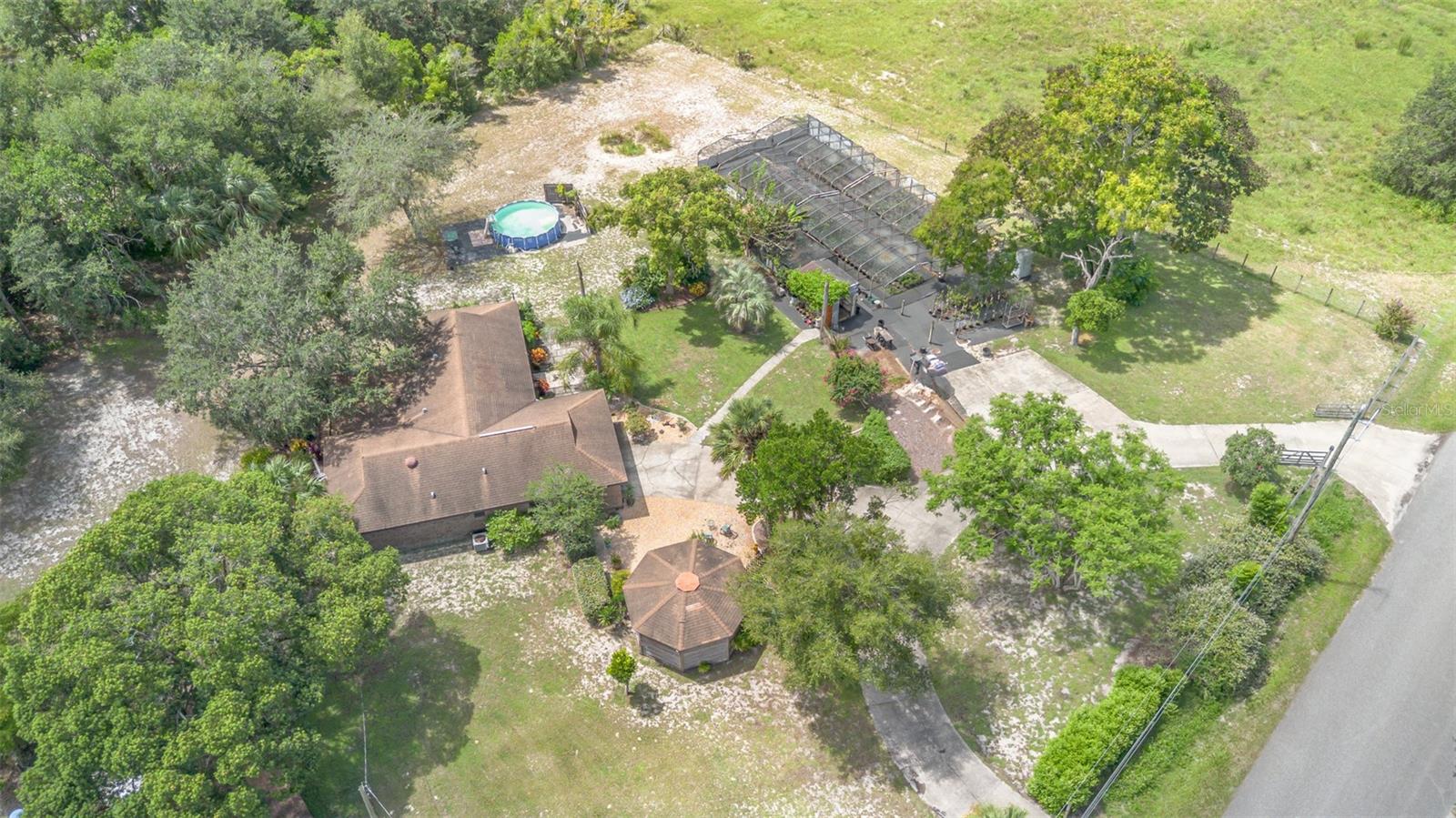 CARNELL 3RD ADD AKA PELLS HILLTOP UNREC - Residential