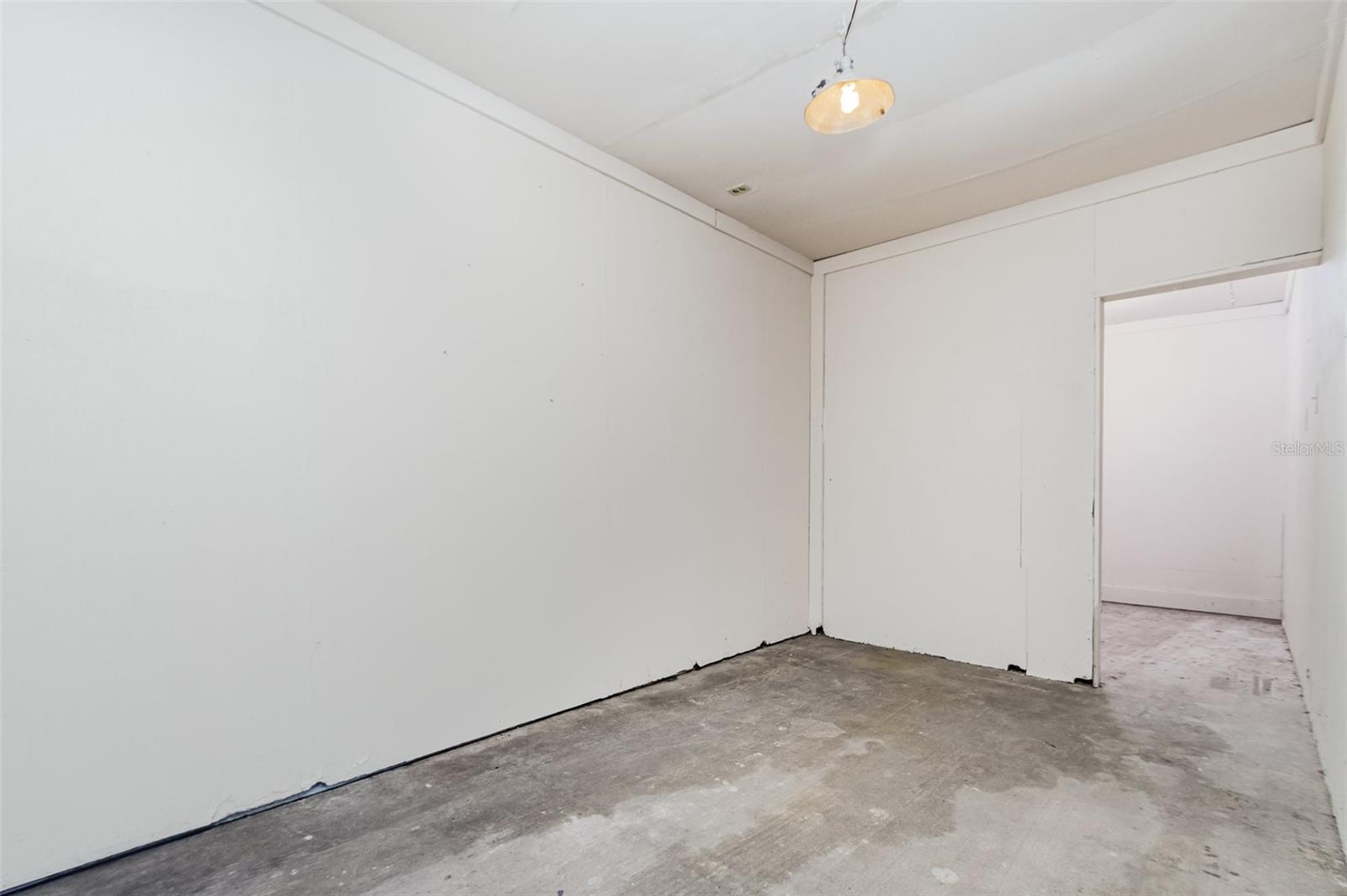 CARNELL 3RD ADD AKA PELLS HILLTOP UNREC - Residential