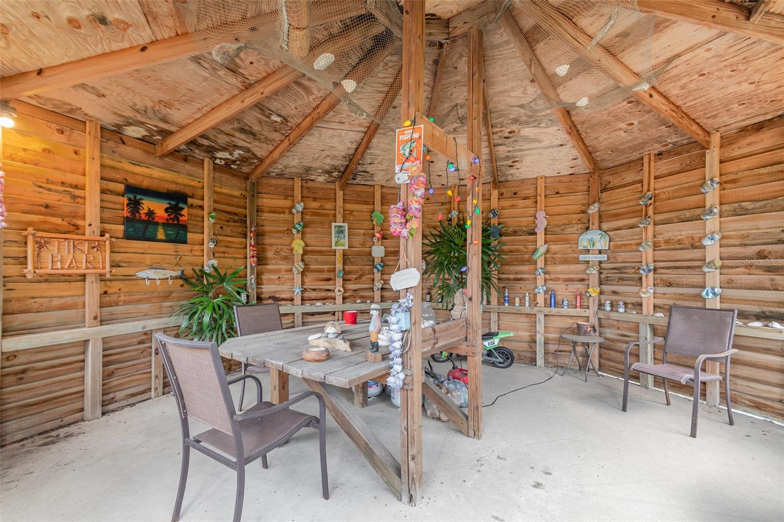 CARNELL 3RD ADD AKA PELLS HILLTOP UNREC - Residential