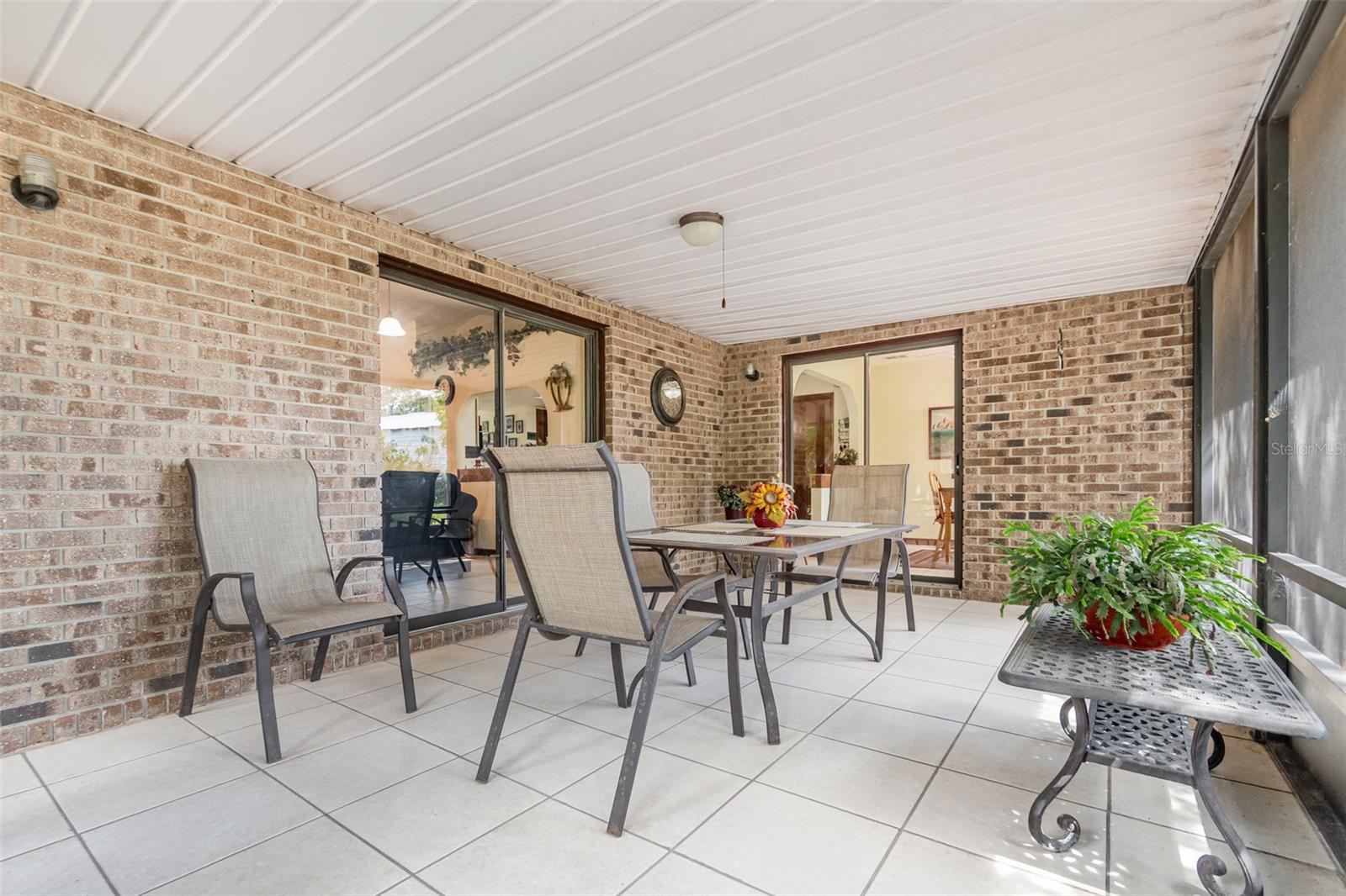 CARNELL 3RD ADD AKA PELLS HILLTOP UNREC - Residential