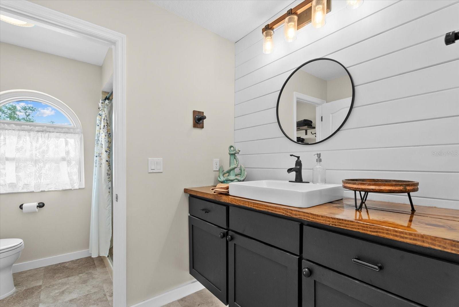 LAKE OF THE WOODS - Residential