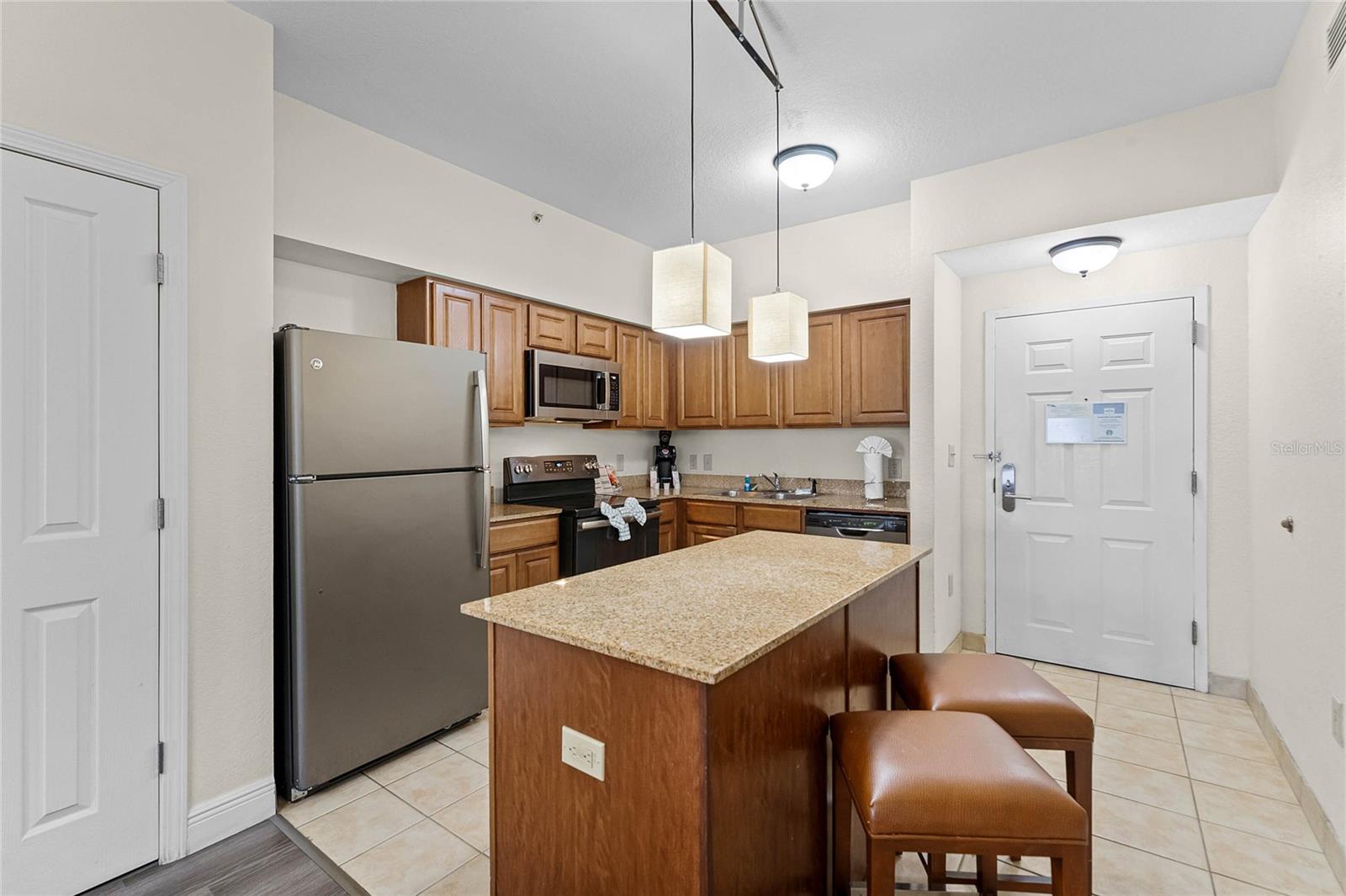 FLORIDAYS RESORT - Residential