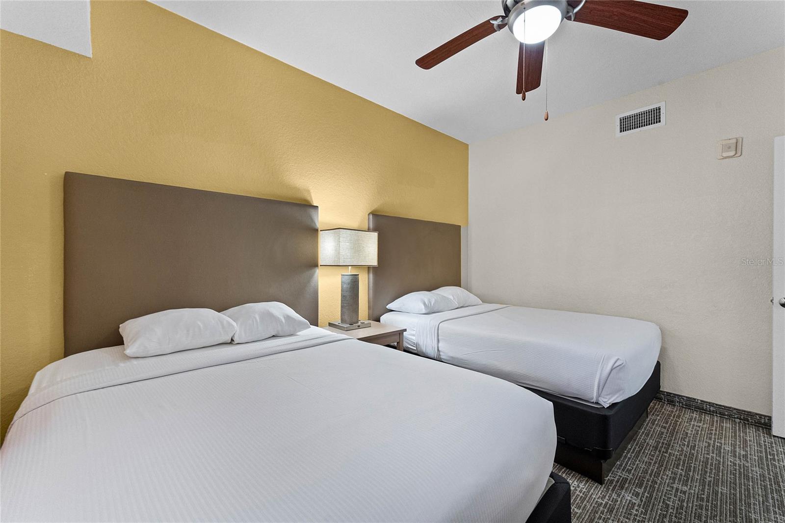 FLORIDAYS RESORT - Residential