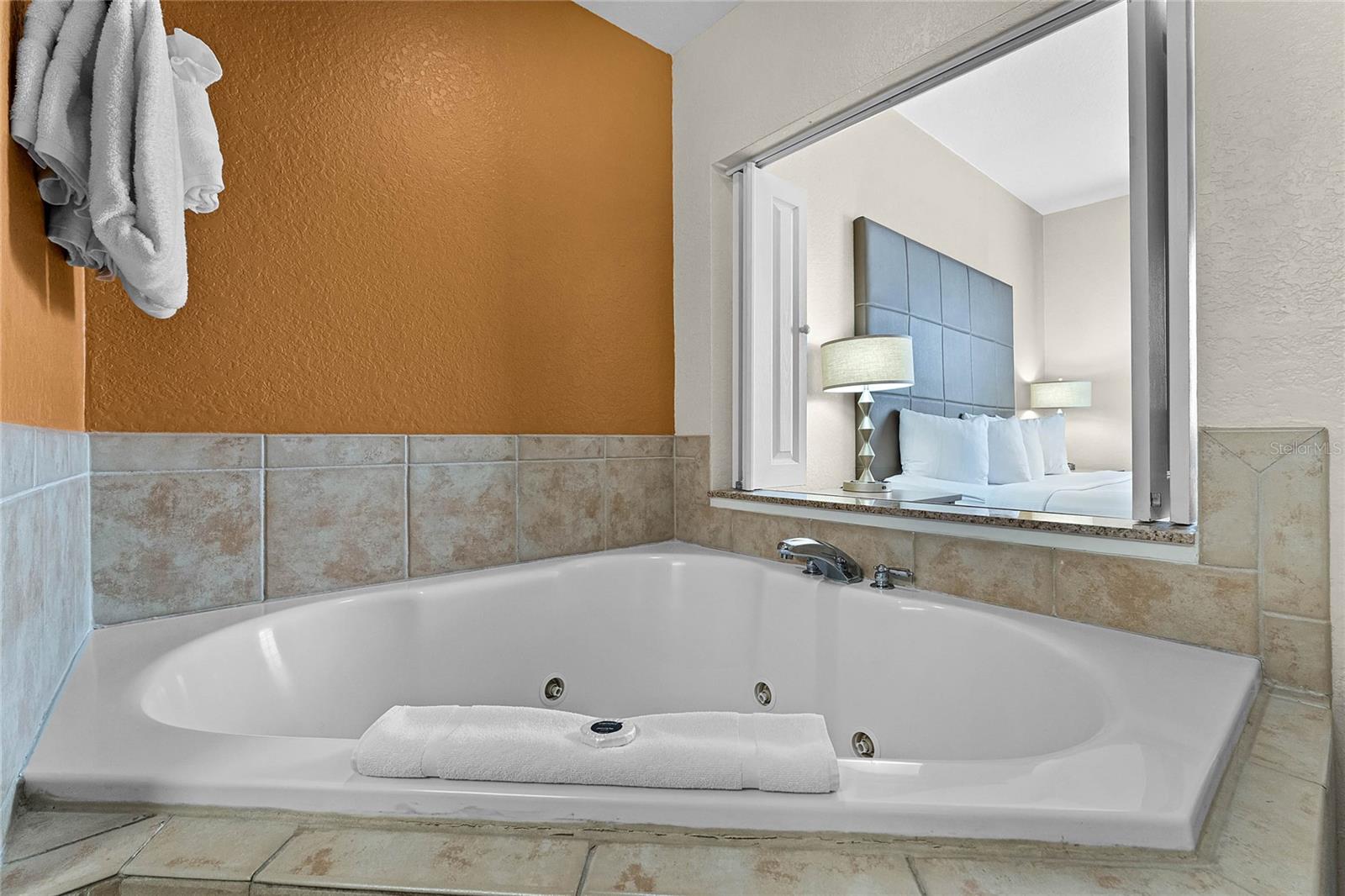 FLORIDAYS RESORT - Residential