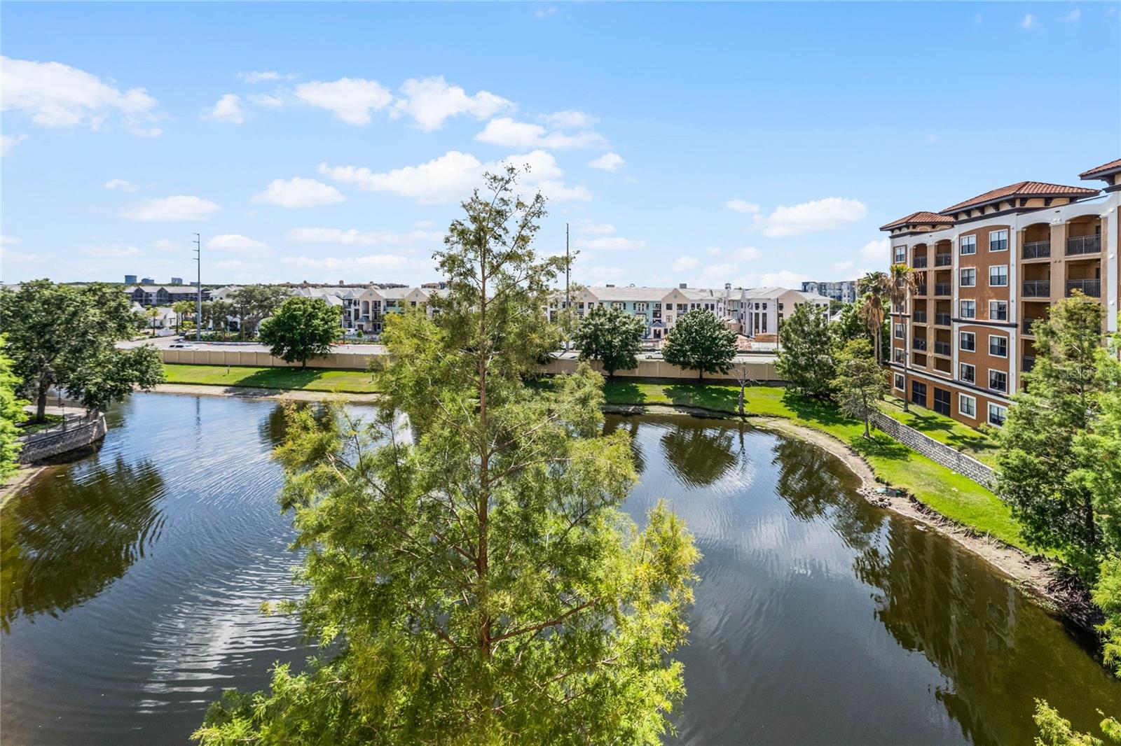 FLORIDAYS RESORT - Residential