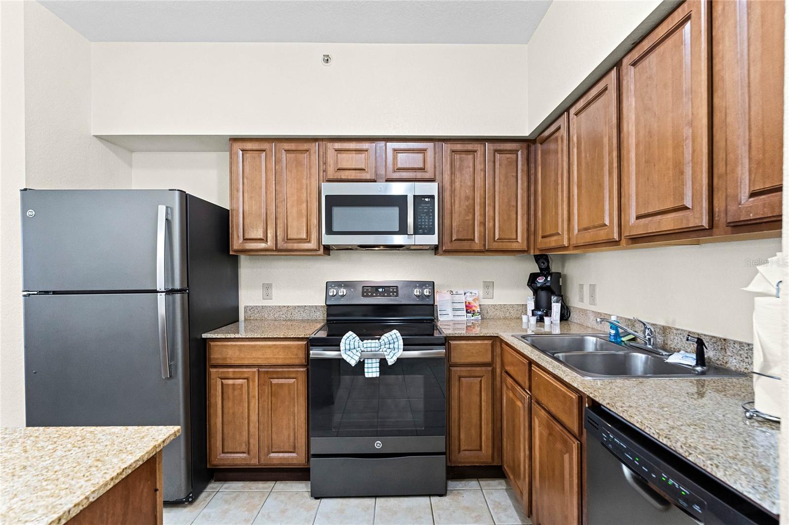 FLORIDAYS RESORT - Residential