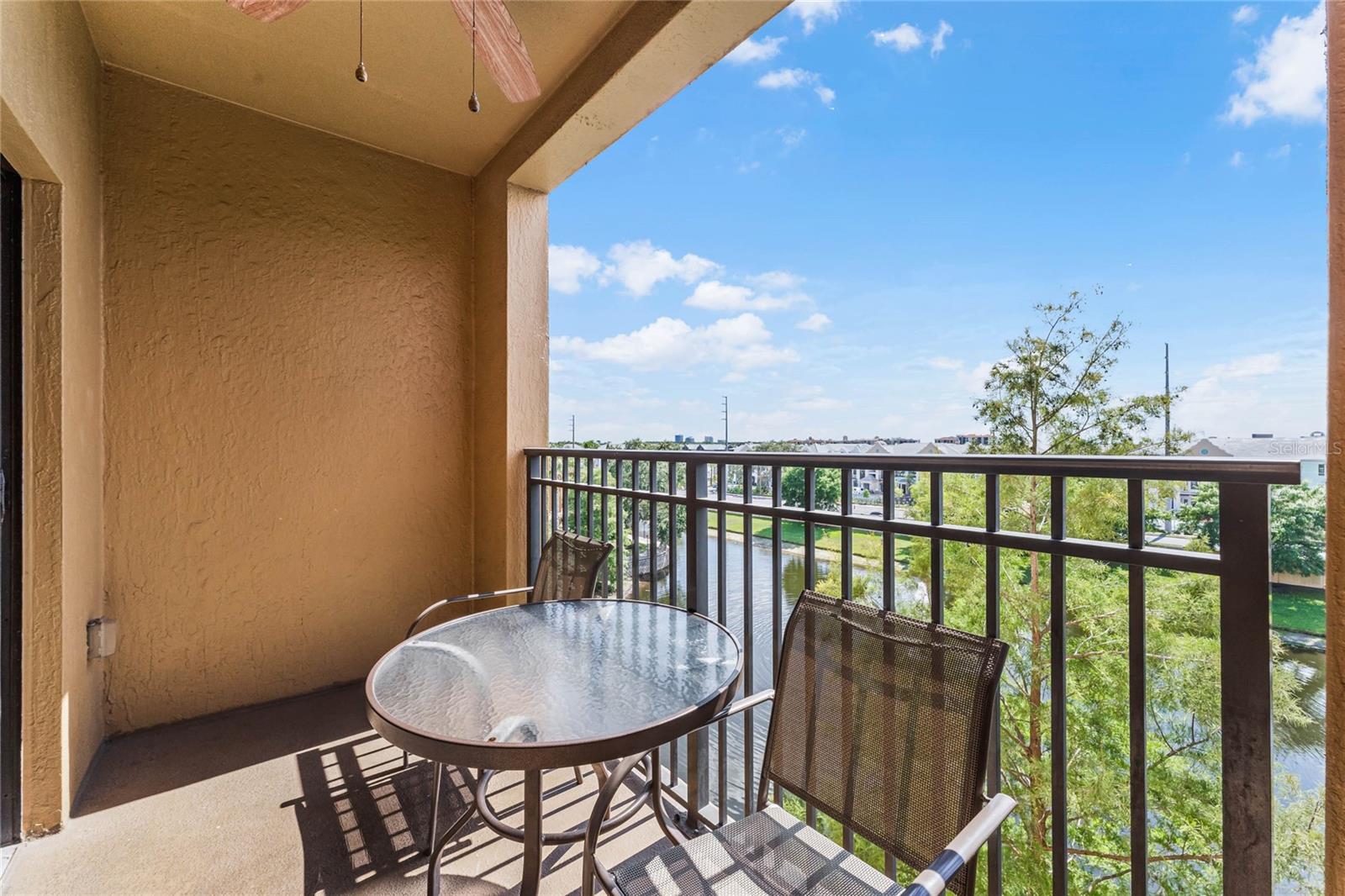 FLORIDAYS RESORT - Residential