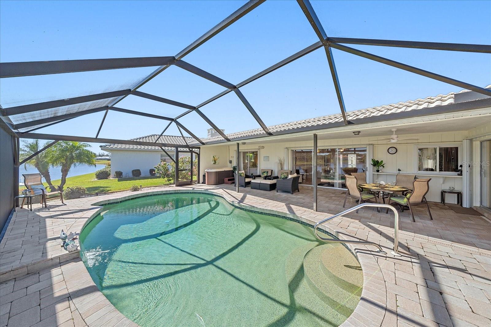 HERITAGE LAKE ESTATES - Residential