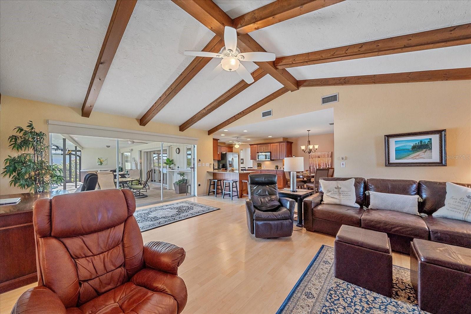 HERITAGE LAKE ESTATES - Residential