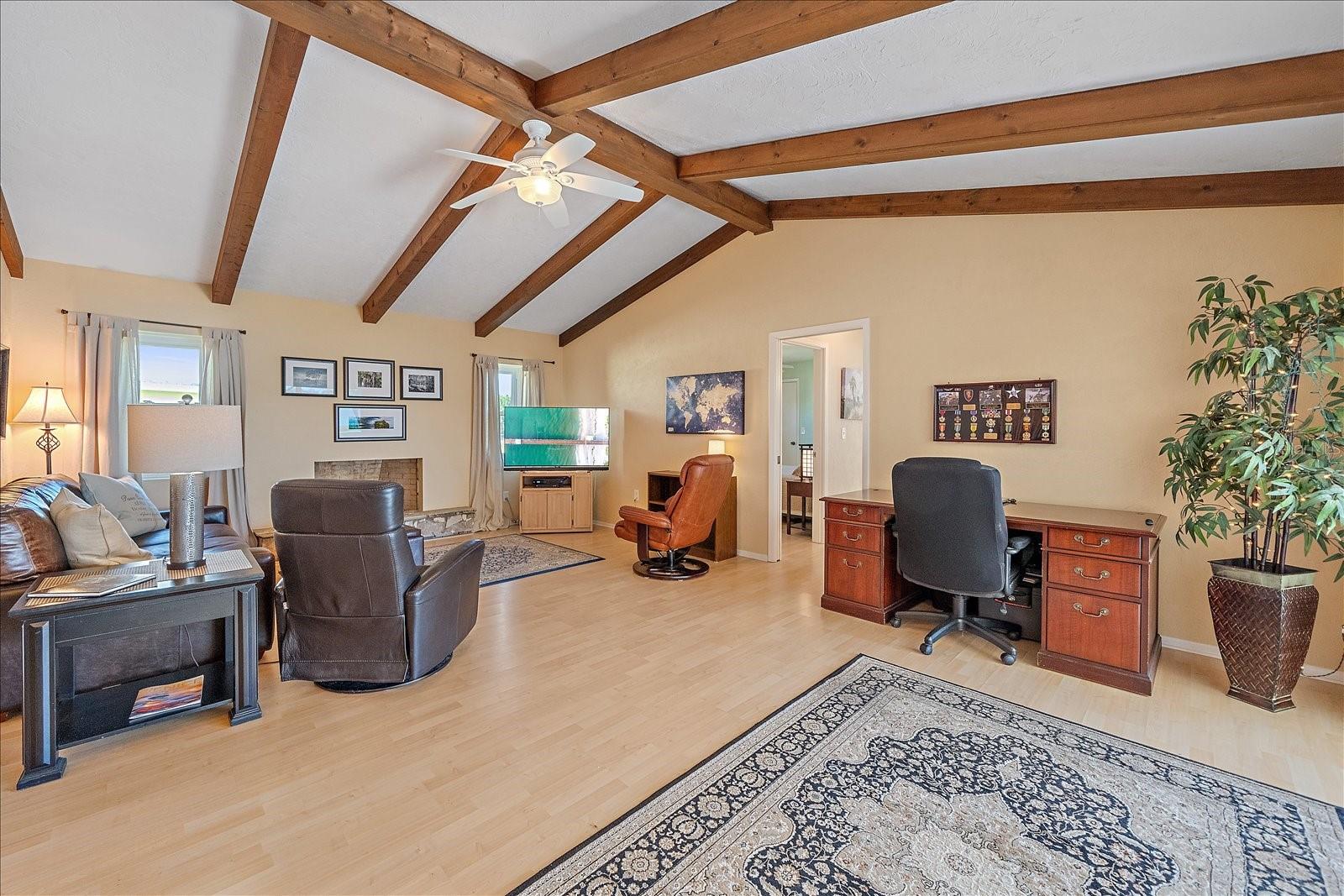 HERITAGE LAKE ESTATES - Residential