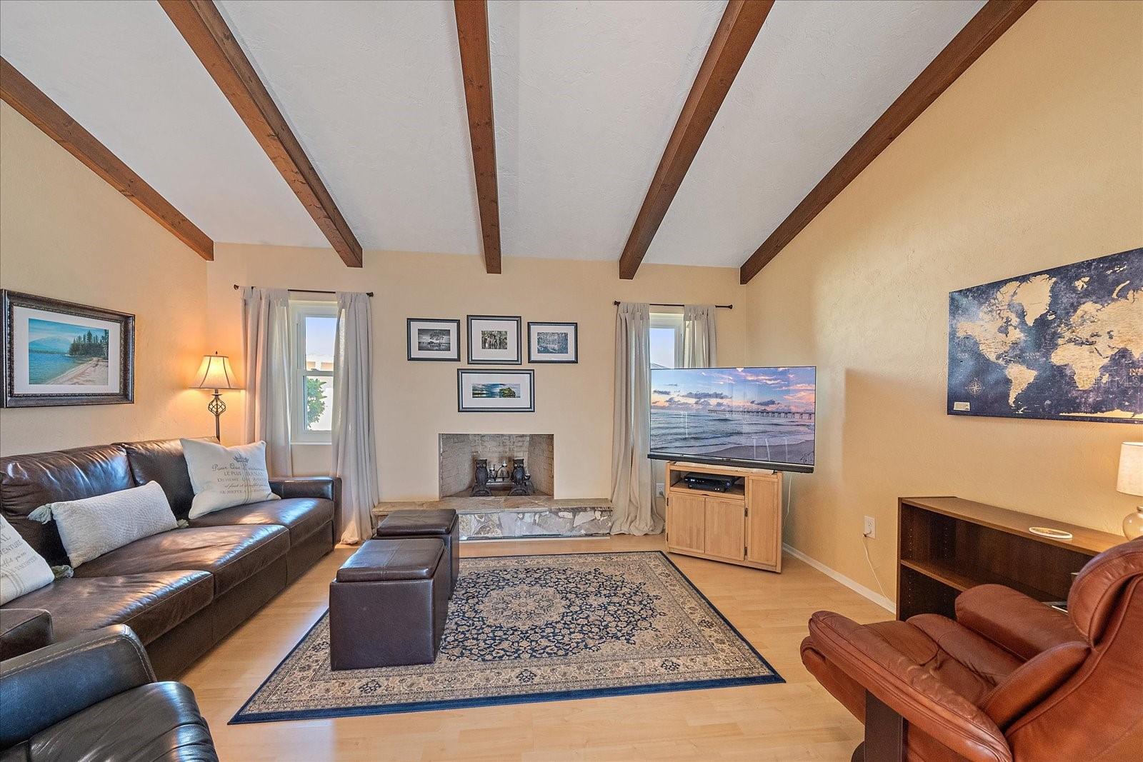 HERITAGE LAKE ESTATES - Residential