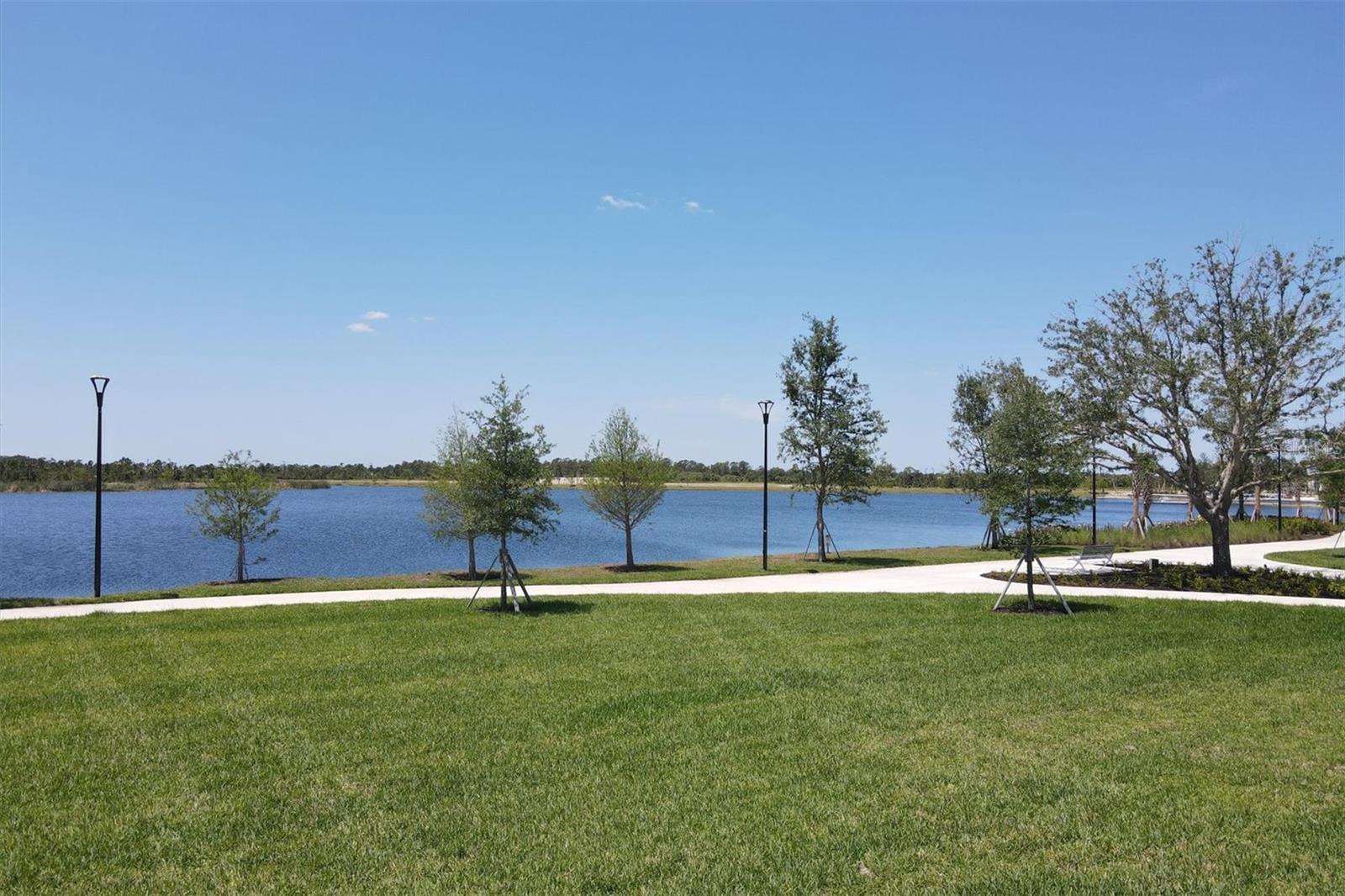 WELLEN GOLF & COUNTRY CLUB - Residential Lease