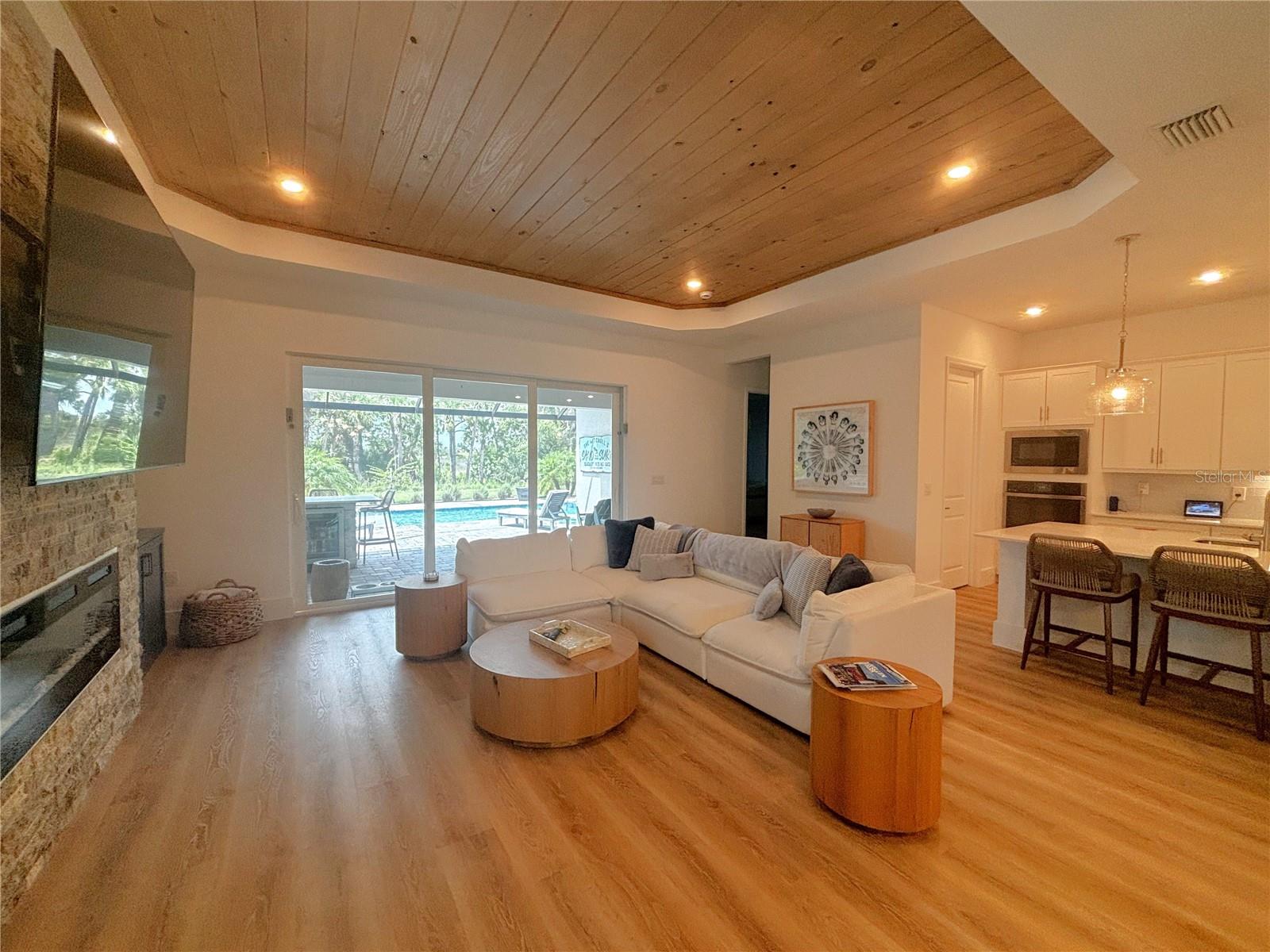 WELLEN GOLF & COUNTRY CLUB - Residential Lease