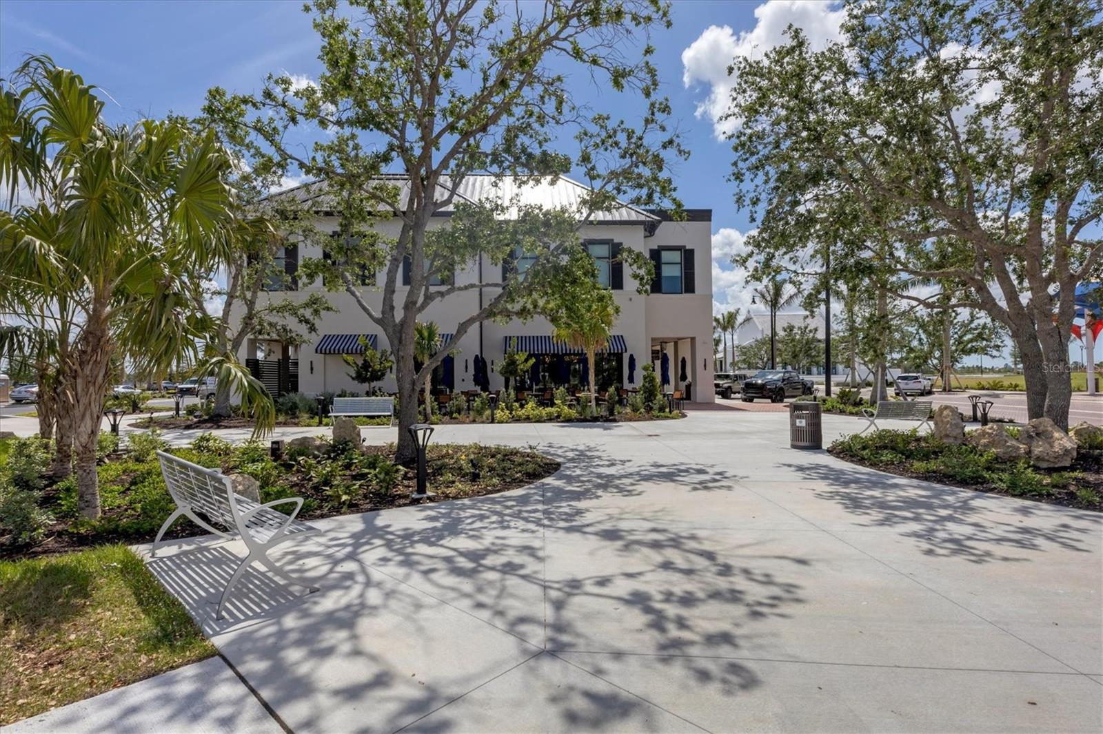 WELLEN GOLF & COUNTRY CLUB - Residential Lease