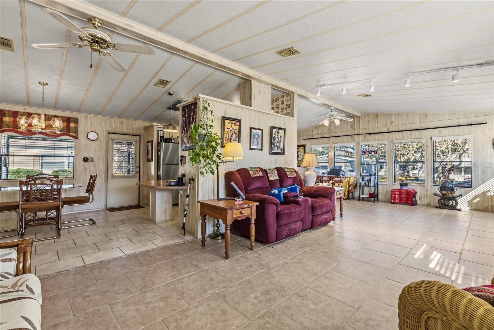 ORANGE BLOSSOM GARDENS UNIT 05 - Residential