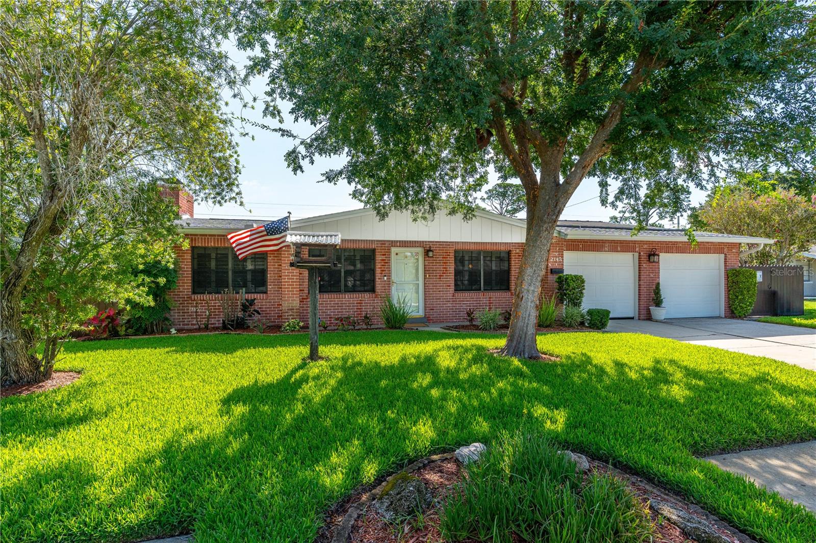 2143 EVERGREEN TERRACE