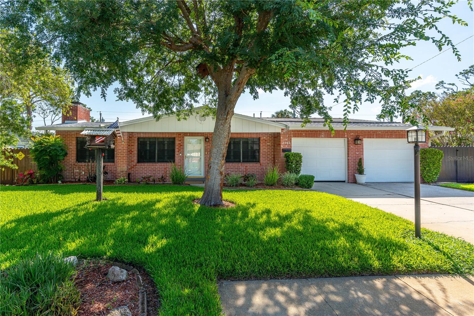 2143 EVERGREEN TERRACE