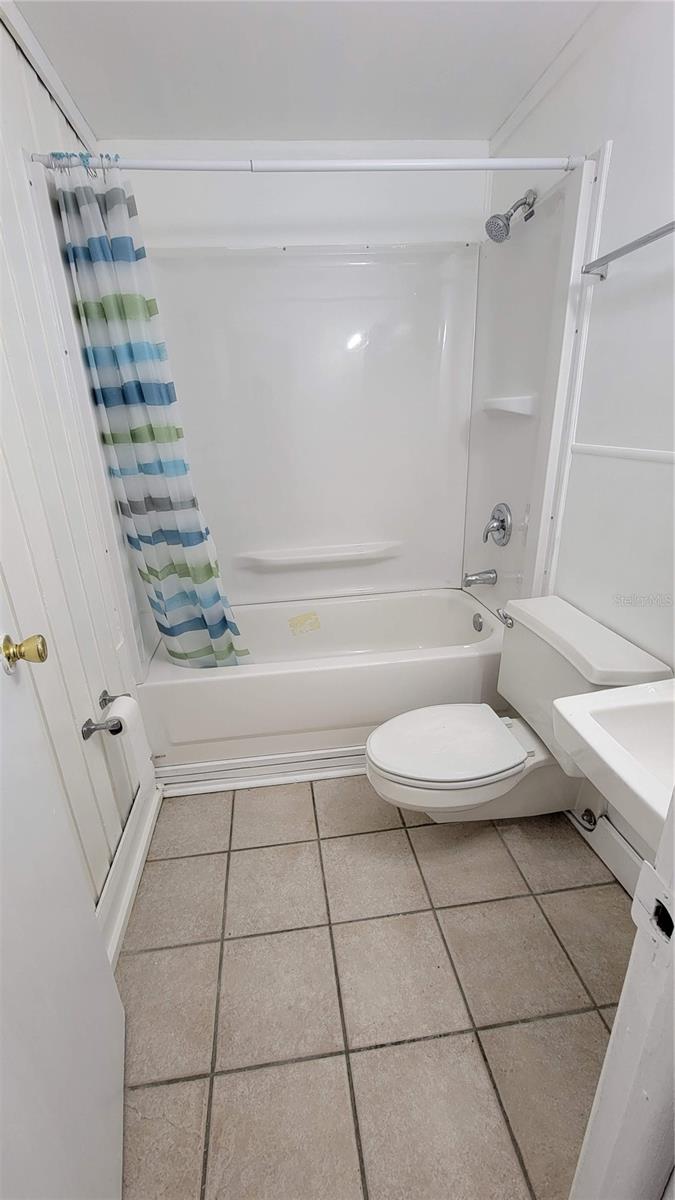 VACATION VILLAGE CONDO - Residential Lease