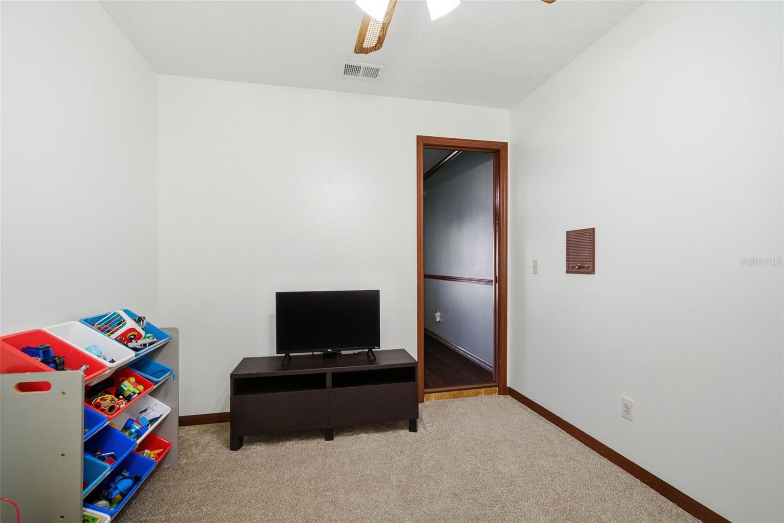 ROLLING ACRES - Residential