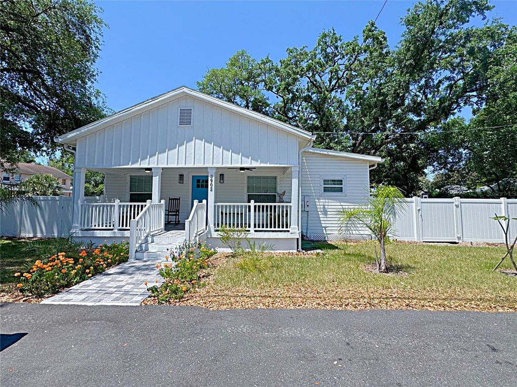 Photo of 3902 N Suwanee Avenue, Tampa, FL 33603 (MLS # OM714228)