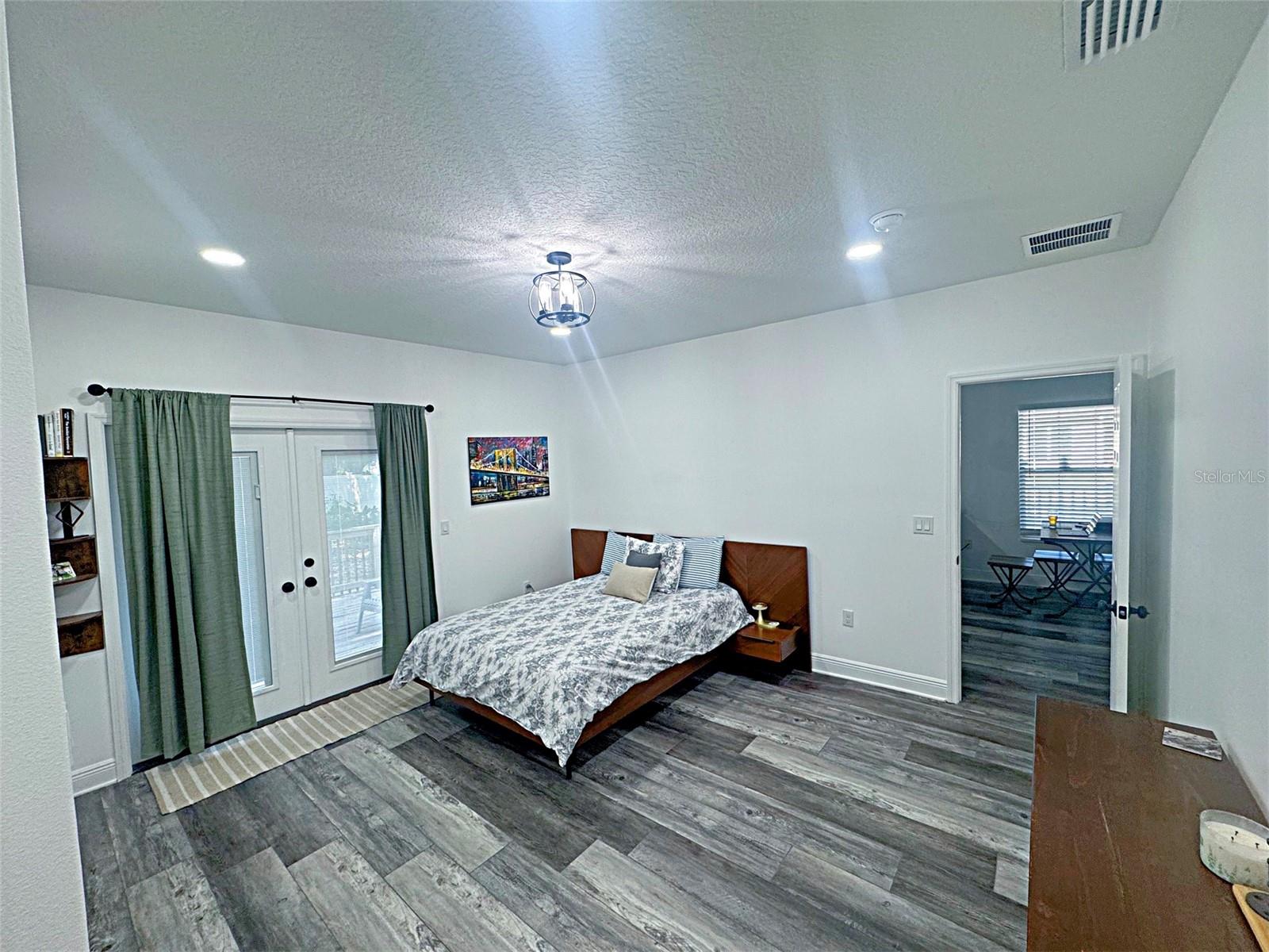 GOODS ADD TO TAMPA - Residential