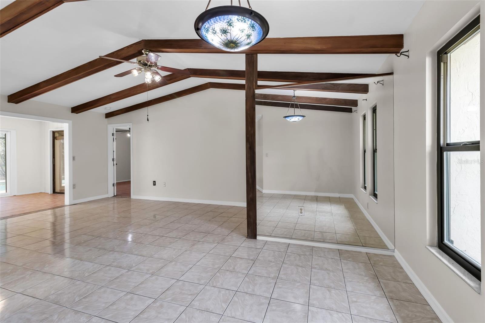 BENEVA PINES - Residential