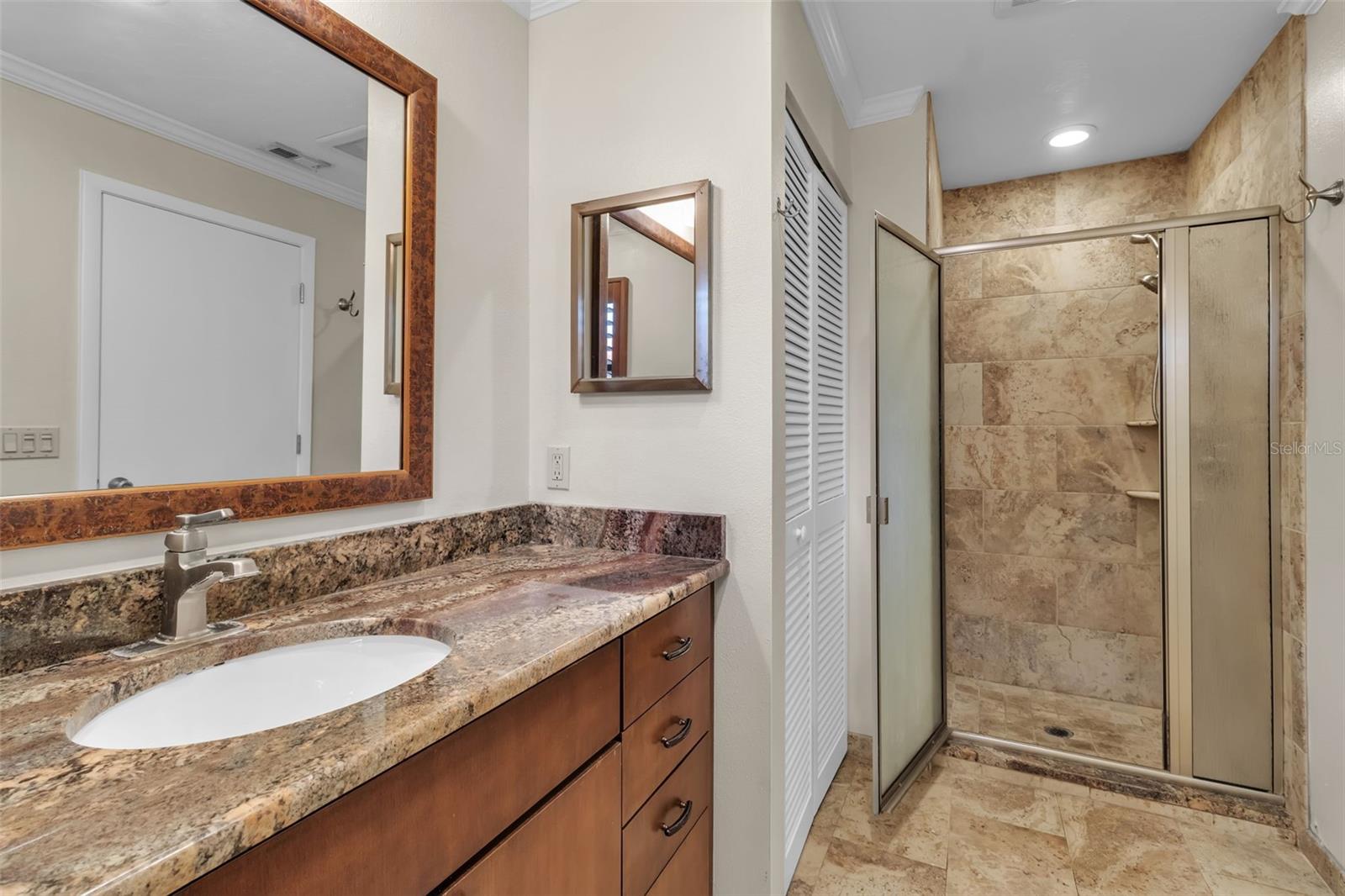 BENEVA PINES - Residential