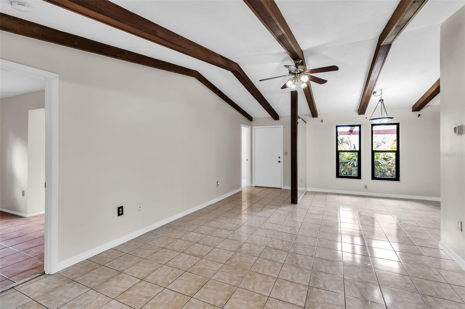 BENEVA PINES - Residential